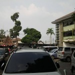 suasana depan pondok