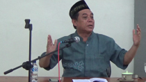 Prof. Dr. KH. Ali Maschan Moesa saat menerangkan materi kepada peserta Diklat Kader Pesantren Tebuireng