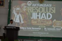 Gus Sholah saat menyampaikan sambutan dalam acara Aktualisasi Resolusi Jihad.