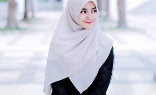 Hijab Bagi Wanita Wajib kah Tebuireng Online