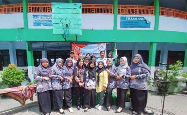 CEO Cinta Mati pada Guru TK