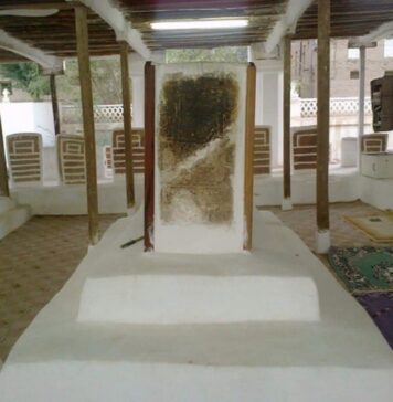 Makam Al-habib Abdullah bin Alwi Al-Haddad
