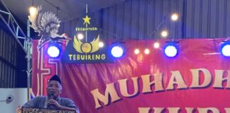 Santri Putri Unjuk Bakat Melalui Muhadhoroh Kubro