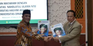 UIN Mataram, UNU NTB, Universitas Hasyim Asyahari (UNHASY), dan Universitas Dinamika di Mataram melakukan penandatanganan Memorandum of Understanding (MoU), Jumat (01/03/2024). Foto: uinmataram.ac.id