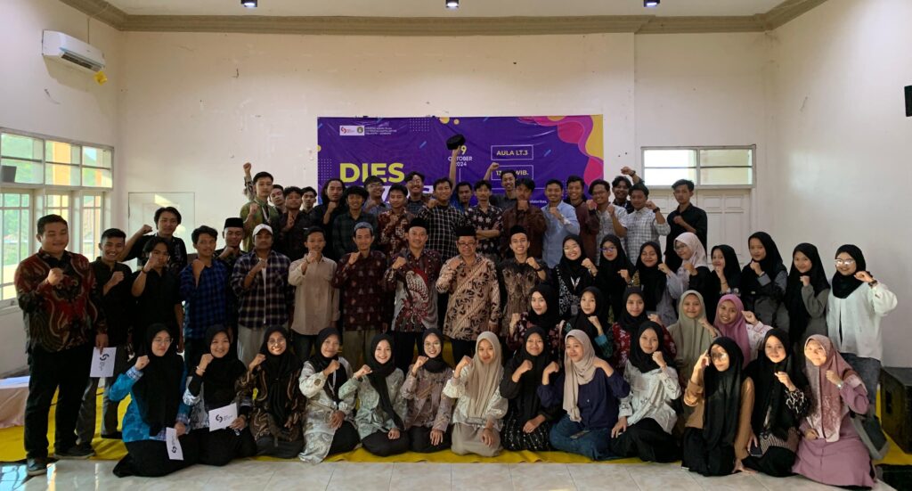 Fakultas Agama Islam (FAI) Universitas Hasyim Asy’ari (Unhasy) merayakan milad ke-6 pada Rabu (09/10/2024) di aula lantai 3 gedung A Unhasy.