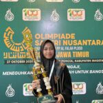 - Intan Noviana Nuraini, santri Pondok Putri Pesantren Tebuireng, berhasil mengukir prestasi membanggakan dalam Musabaqah Qiroatul Kutub (MQK) tingkat zonasi dalam Olimpiade Santri Nusantara (OSN) yang diselenggarakan oleh Pondok Al Falah Ploso Kediri. Pada kompetisi yang berlangsung di Pondok Pesantren Darul Ulum Poncol, Magetan, pada 26-27 Oktober 2024. Foto: Zumroh