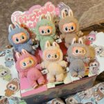 ilustrasi boneka labubu