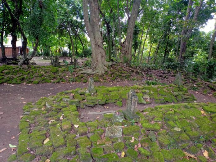 Ilustrasi makam sentanan. Sumber: penulis