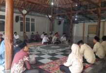 SMK Plus Khoiriyah Hasyim menggelar pertemuan wali santri baru, Kamis (3/7/2025). Foto: Ifa