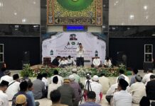 dari Mudir Bid. Pengembangan Pondok Cabang, KH. Agus Abdul Mughni menyampaikan soal sejarah dan pengasuh Pesantren Tebuireng dari masa ke masa, Jumat (4/7/2025). Foto: Iqram