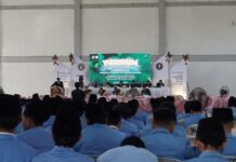 Suasana acara yudisium yang diselenggarakan oleh Fakultas Agama Islam Universitas Hasyim Asy'ari, Rabu (9/7/2025). Foto: Ifa
