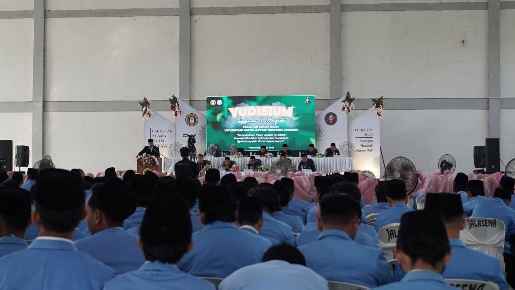 Suasana acara yudisium yang diselenggarakan oleh Fakultas Agama Islam Universitas Hasyim Asy'ari, Rabu (9/7/2025). Foto: Ifa
