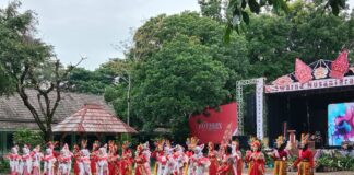 Swarna Nusantara 2025, SMP A Wahid Hasyim Gelar Pentas Seni dengan Videotron Perdana