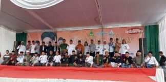 Cucu Hadratussyaikh Hadiri Pengajian Akbar IKAPETE Lampung, Ribuan Jemaah Padati Pringsewu