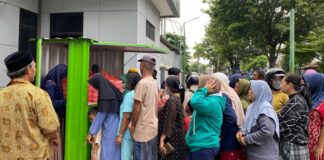 Program Nasi Berkah LSPT Tebuireng Sasar Warga Dhuafa Sekitar Pesantren