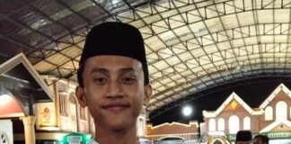 Di Panggung 1 Abad NU, Siswa MA Salafiyah Syafi’iyah Tebuireng Raih Juara 1 Pidato Bahasa Inggris