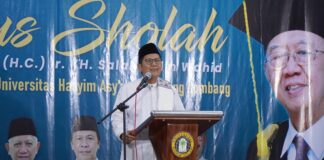 Kenang Gus Sholah, KH. Cholil Nafis: Gus Sholah Menaikkan Derajat Saya