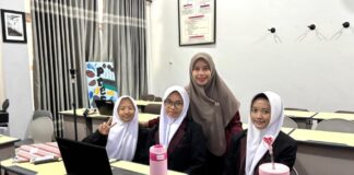 SMA Trensains Tebuireng Ukir Prestasi di Kompetisi Debat Bahasa Inggris Puspresnas 2026
