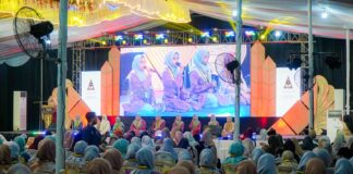 304 Santriwati Tebuireng Ikuti Wisuda Bil Ghaib hingga Purna Santri