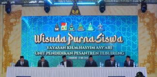 Gelar Wisuda Purnasiswa, Tebuireng Lepas 879 Wisudawan Tingkat SD dan SLTP