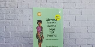 Merasa Pintar Bodoh Saja Tak Punya: Melawan Arus Utama Publik