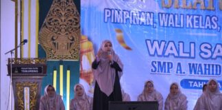 Ta’aruf Santri Baru, SMP A. Wahid Hasyim Tebuireng Terapkan Kurikulum Berbasis Riset